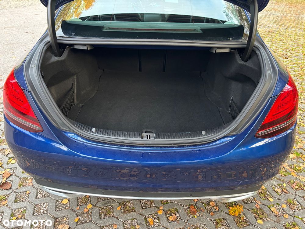 Mercedes-Benz Klasa C 200 d 9G-TRONIC Exclusive - 12