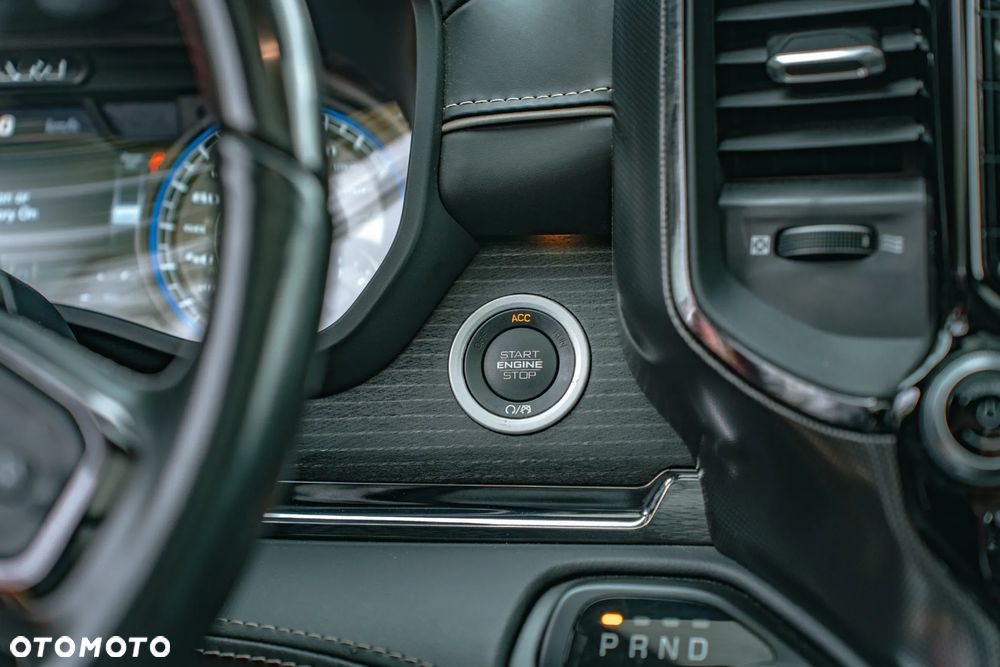 RAM 1500 5.7 Crew Cab Limited - 26