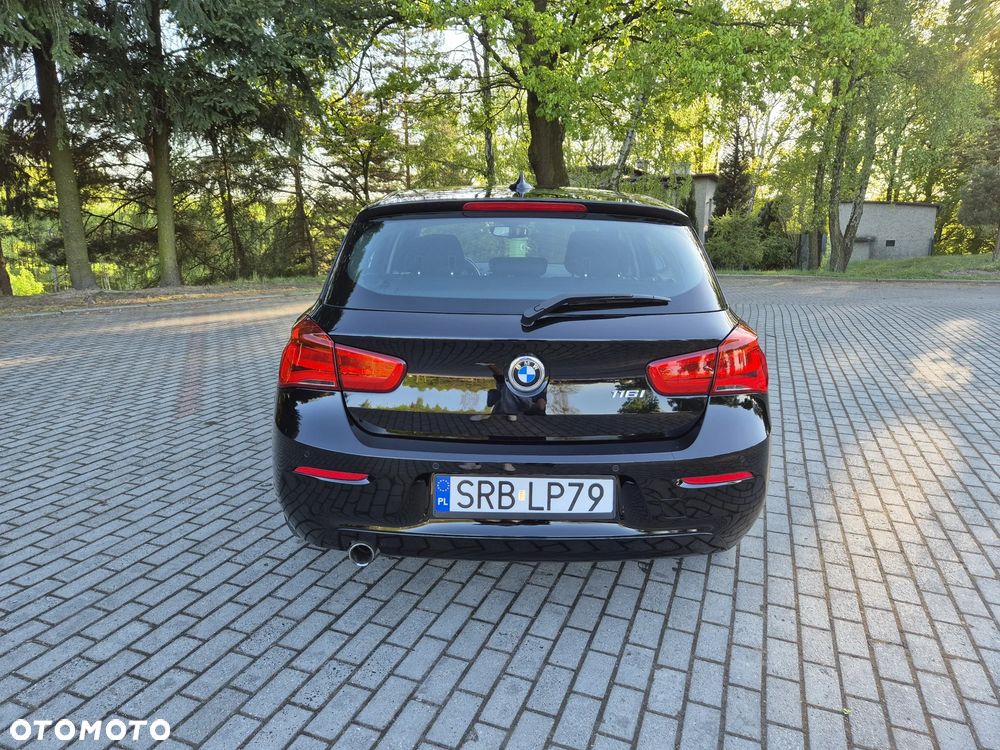 BMW Seria 1 116i - 4