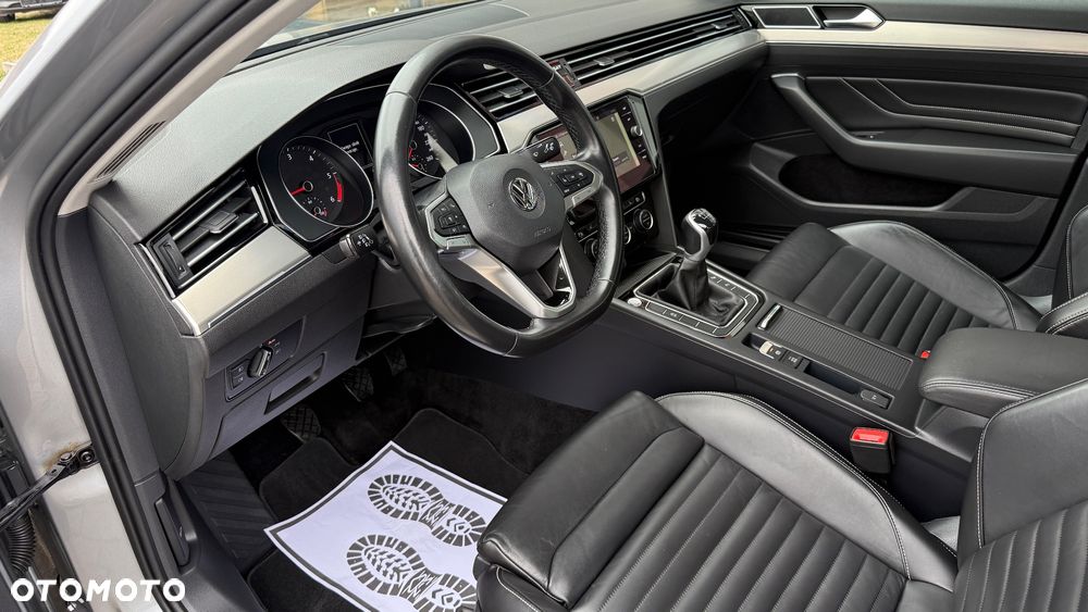 Volkswagen Passat 2.0 TDI (BlueMotion Technology) Trendline - 19