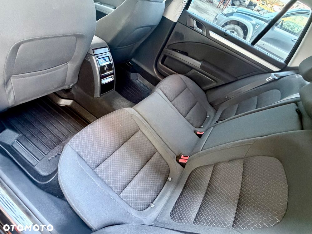 Skoda Superb 2.0 TDI Comfort DSG - 16
