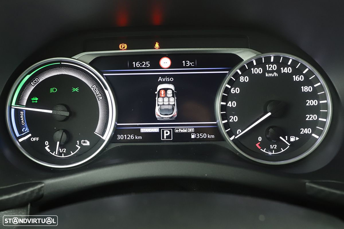 Nissan Juke 1.6 Hybrid N-Design Black - 15