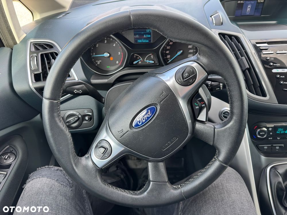 Ford Grand C-MAX - 27
