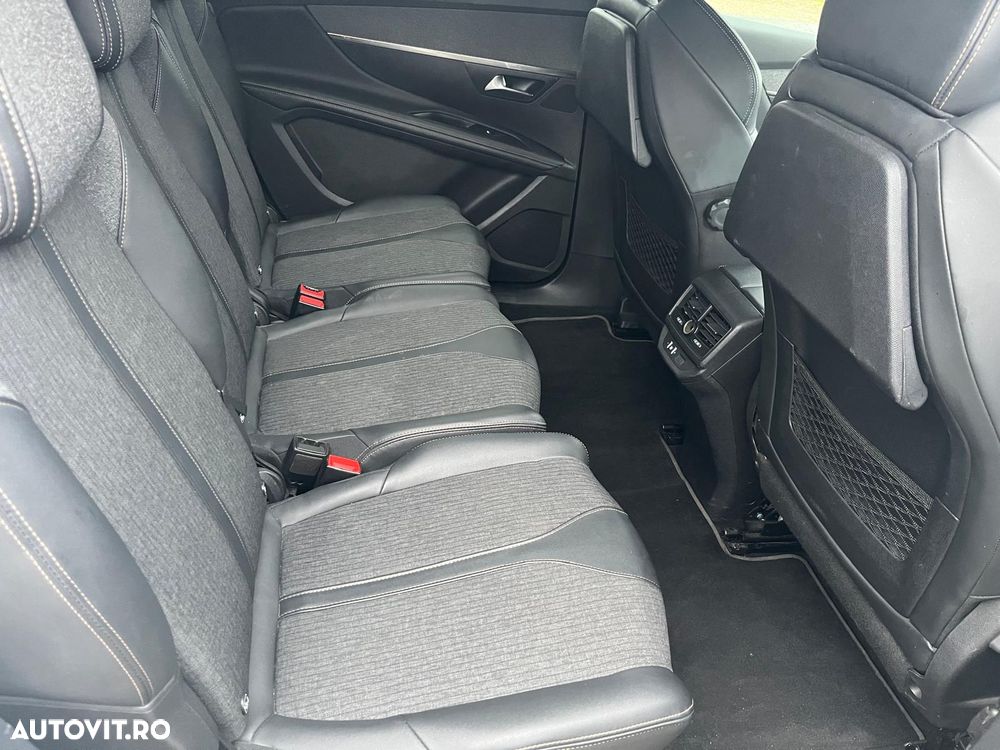Peugeot 5008 - 6