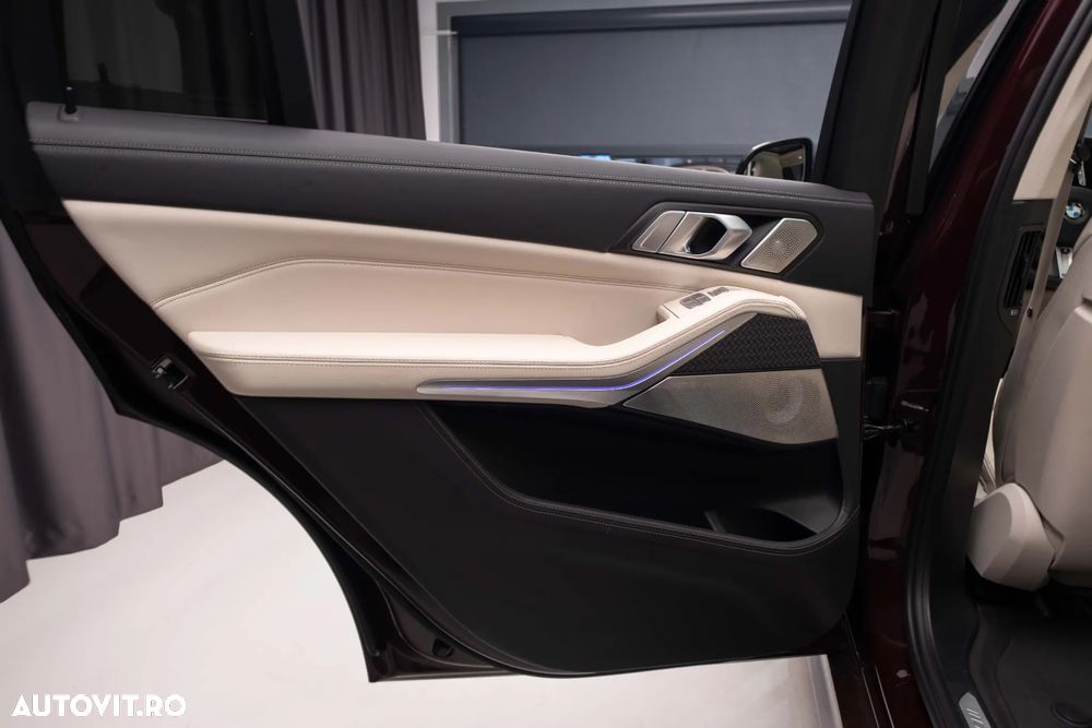 BMW X7 - 30
