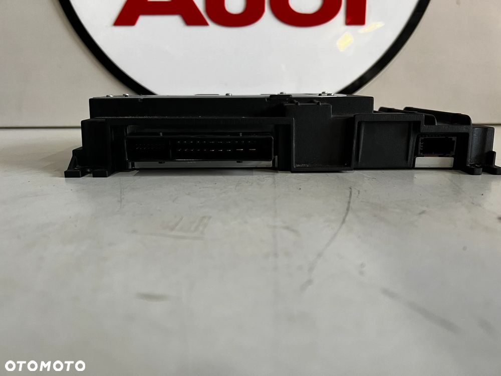WZMACNIACZ BANG&OLUFSEN AUDI A3 8V 8V0035465C - 2