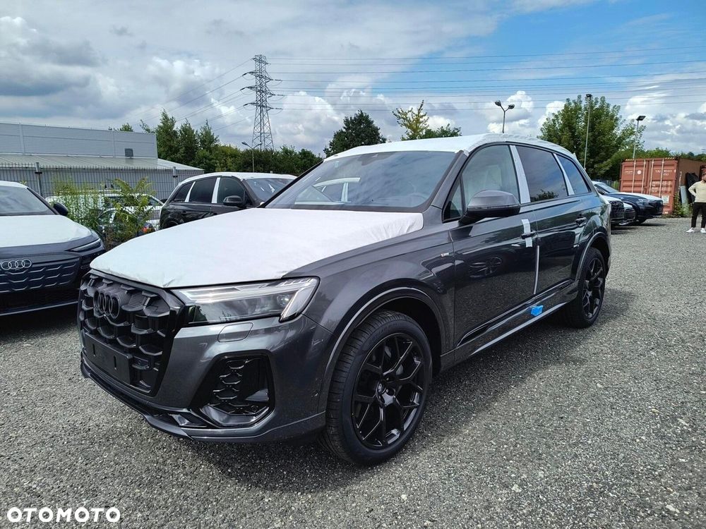Audi Q7 - 1