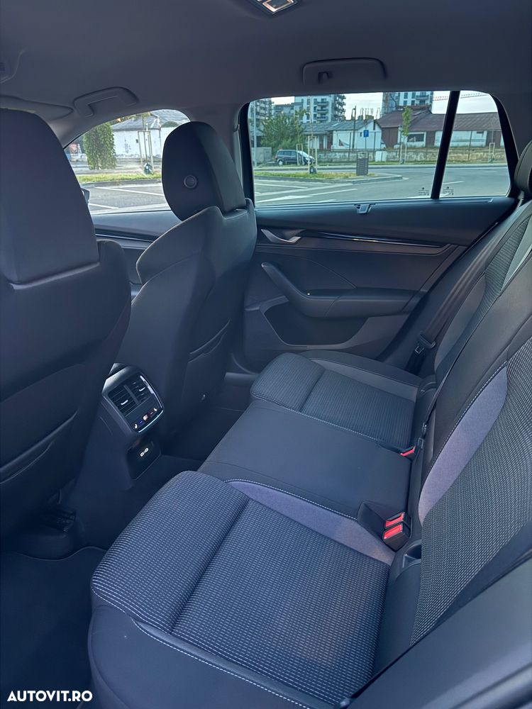 Skoda Octavia 2.0 TDI DSG Selection - 8