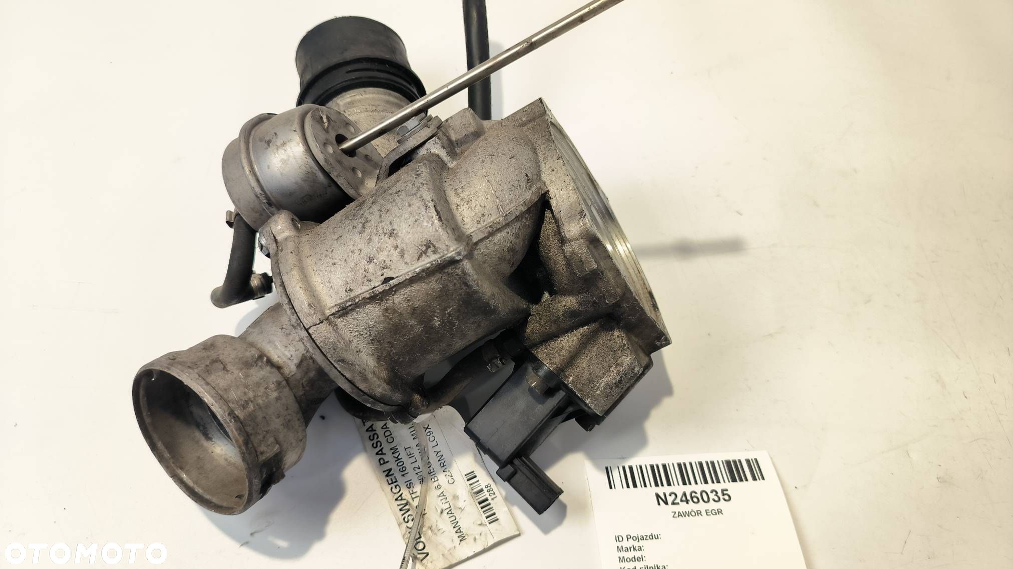 ZAWÓR EGR AUDI A4 B8 06H145710D - 1