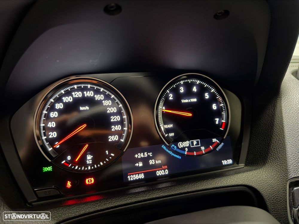 BMW 118 i Pack M Auto - 16