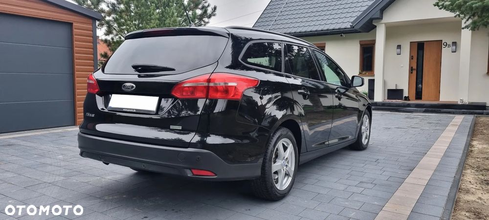 Ford Focus 1.0 EcoBoost Titanium - 11