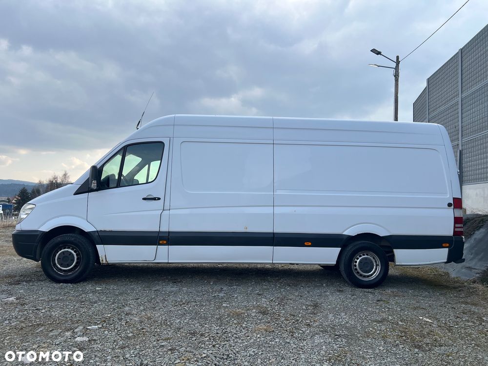 Mercedes-Benz Sprinter - 7