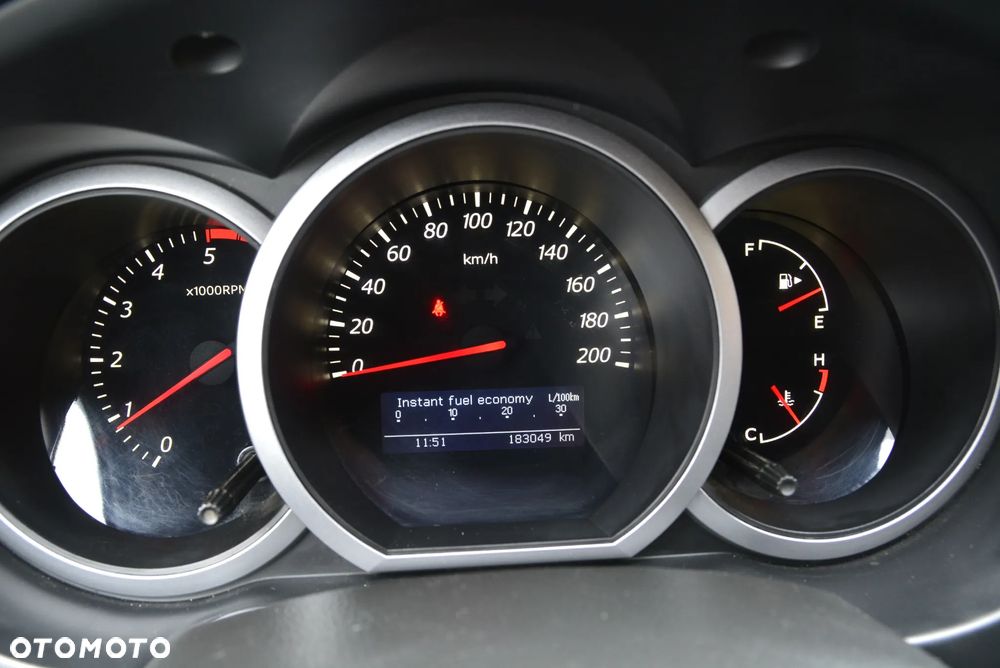 Suzuki Grand Vitara 1.9 DDiS Elegance EU5 - 20