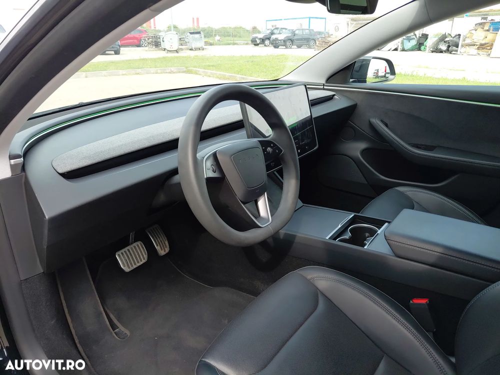 Tesla Model 3 Standard - 11
