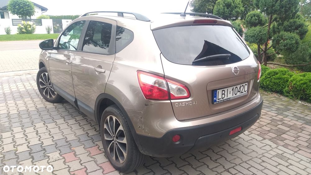 Nissan Qashqai - 4