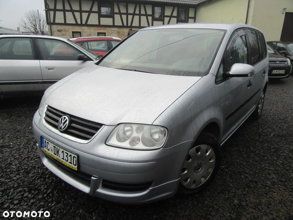 Volkswagen Touran 1.6 FSI - 5