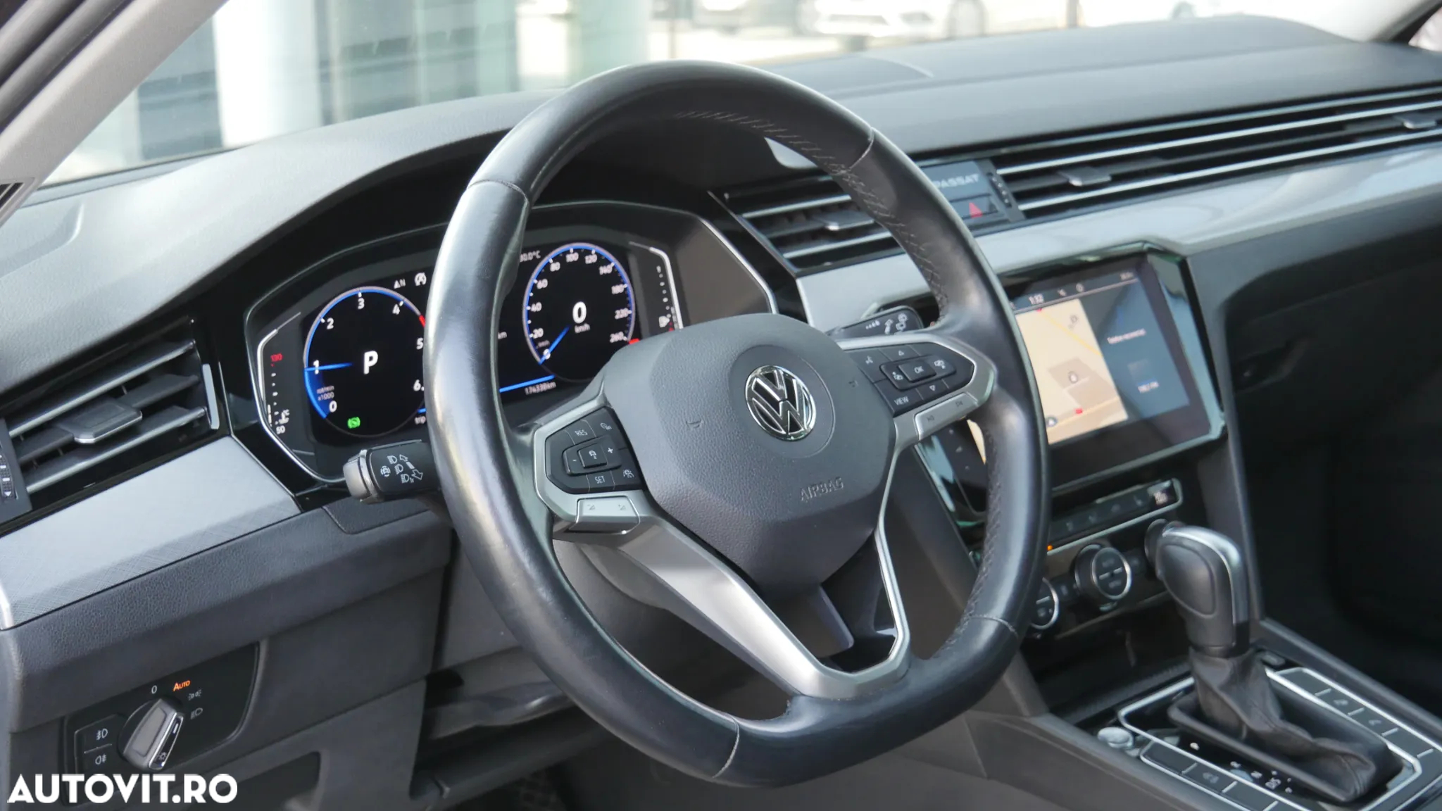 Volkswagen Passat Variant 2.0 TDI SCR DSG Business - 3