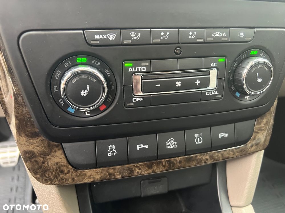 Skoda Yeti 1.8 TSI 4x4 Elegance PLUS EDITION - 29