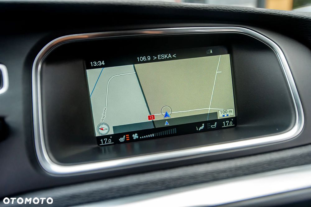 Volvo V40 D4 Geartronic RDesign - 34