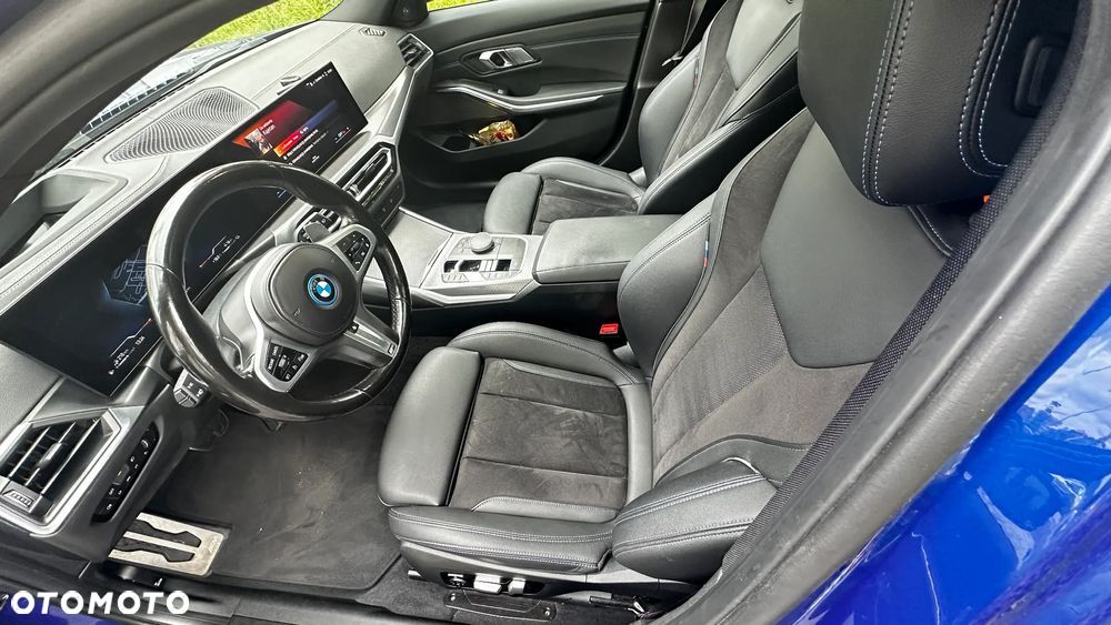 BMW Seria 3 330e xDrive - 20