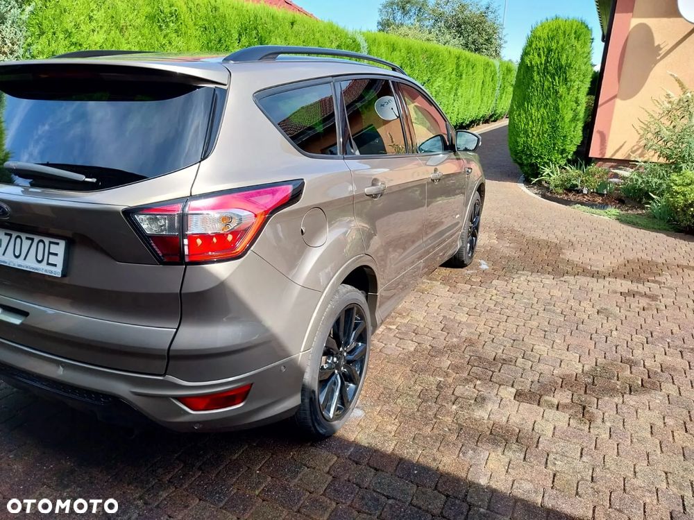 Ford Kuga 2.0 TDCi 4x4 ST-Line - 3