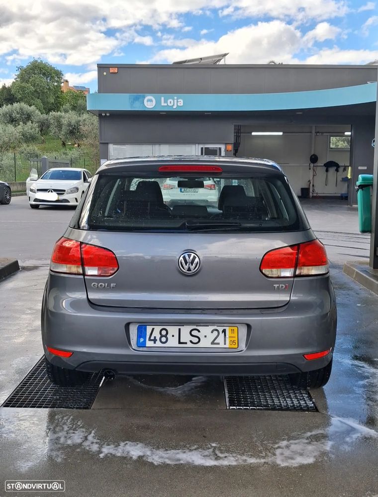 VW Golf 1.6 TDi Confortline - 4