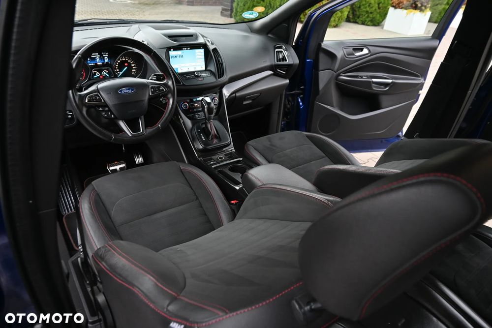 Ford Kuga 1.5 EcoBoost 4x4 ST-Line - 32
