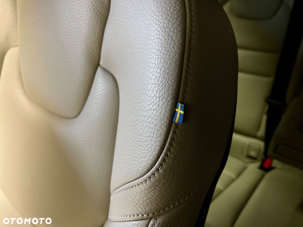 Volvo V60 D4 Inscription - 18