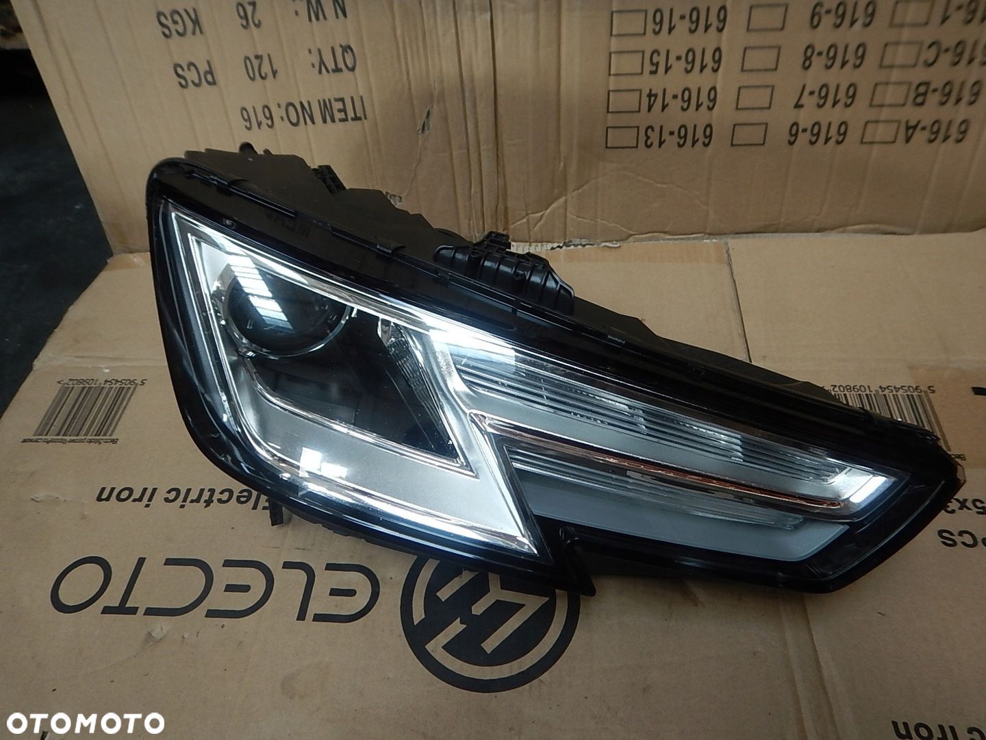LAMPA PRZOD PRAWA AUDI A4 B9 XENON 8W0941006 - 1