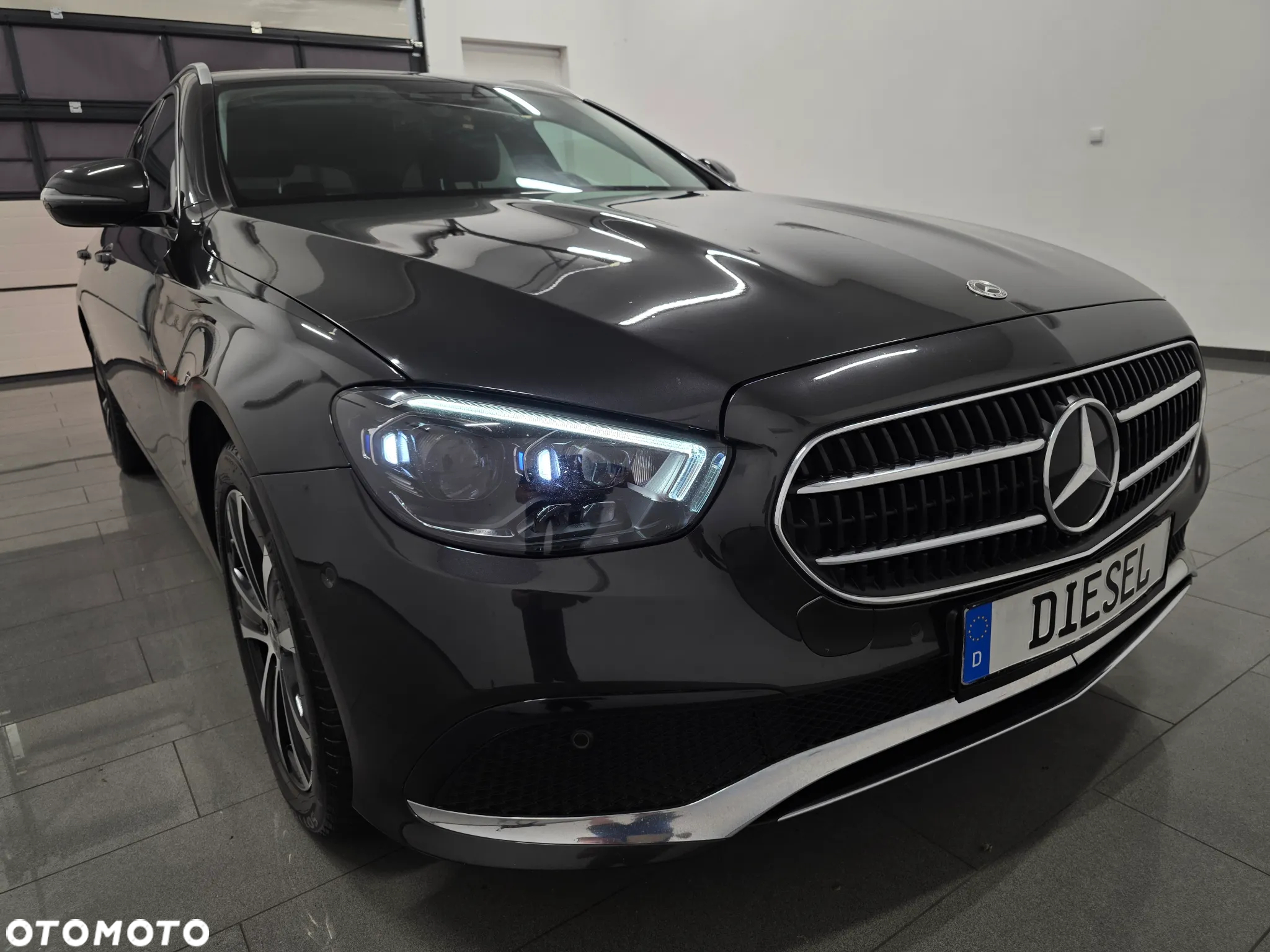 Mercedes-Benz Klasa E 300 de 9G-TRONIC Exclusive - 32