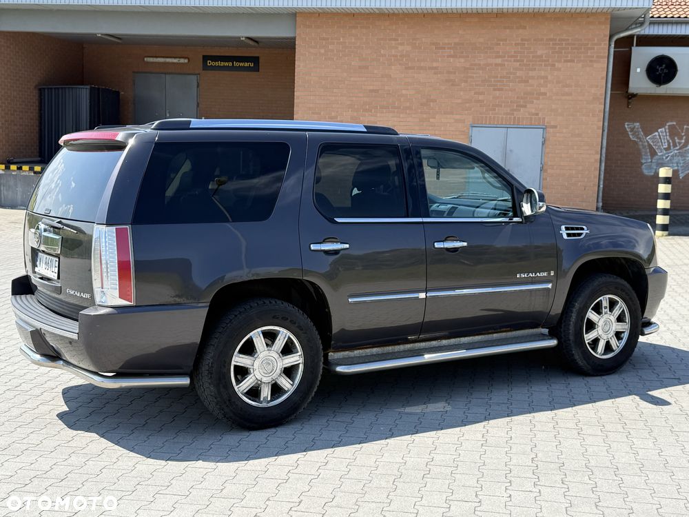 Cadillac Escalade - 6