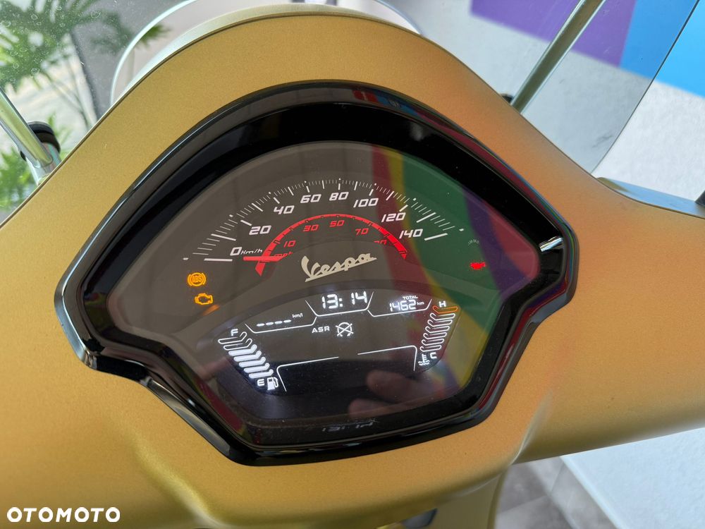 Vespa GTS - 7