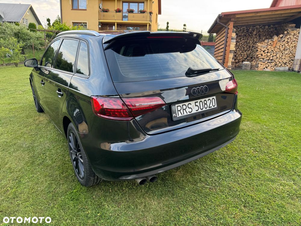 Audi A3 Sportback 2.0 TDI - 11