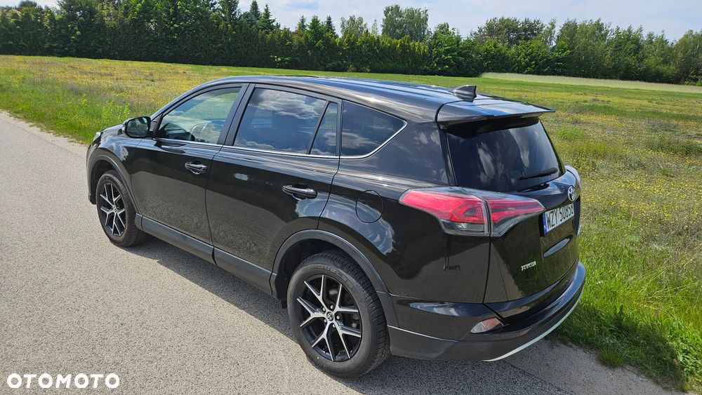 Toyota RAV4 2.0 D-4D Premium 4x2 - 7