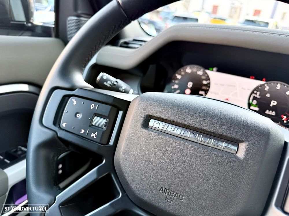 Land Rover Defender 2.0 P400e 110 AWD X-Dynamic HSE - 13