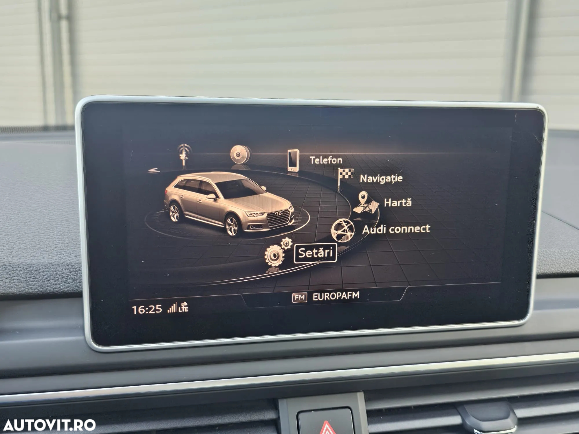 Audi A4 Avant 2.0 40 TDI quattro S tronic Advanced - 29