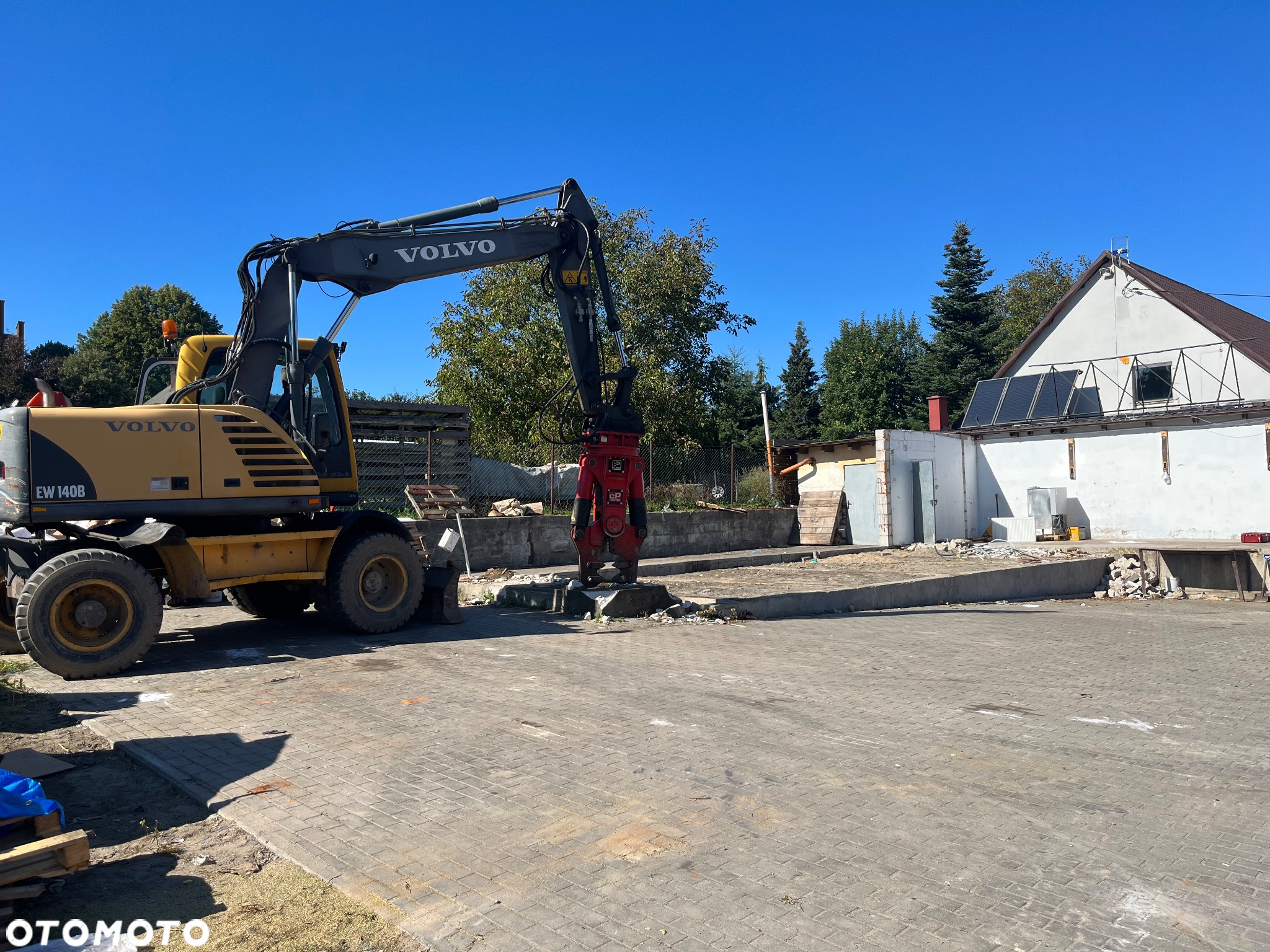 Volvo EW 140B - 2