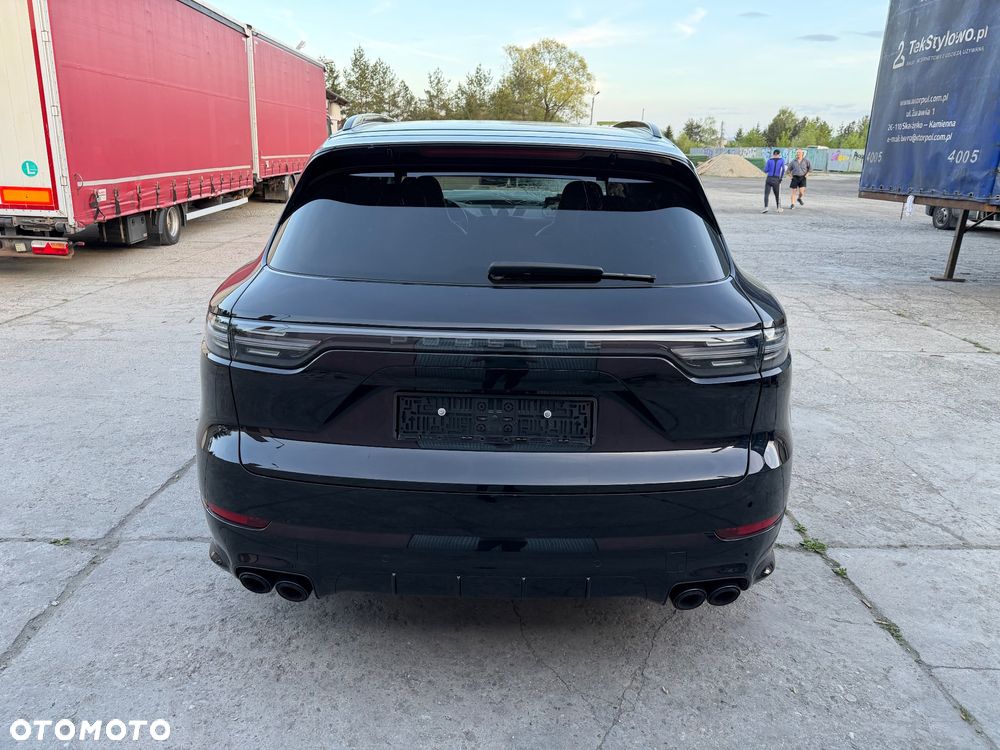 Porsche Cayenne E-Hybrid Tiptronic S Platinum Edition - 4