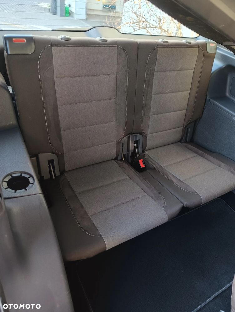 Volkswagen Touran 1.4 TSI STYLE - 17