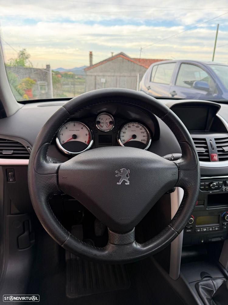 Peugeot 207 90 HDi FAP (Blue Lion) Premium - 20
