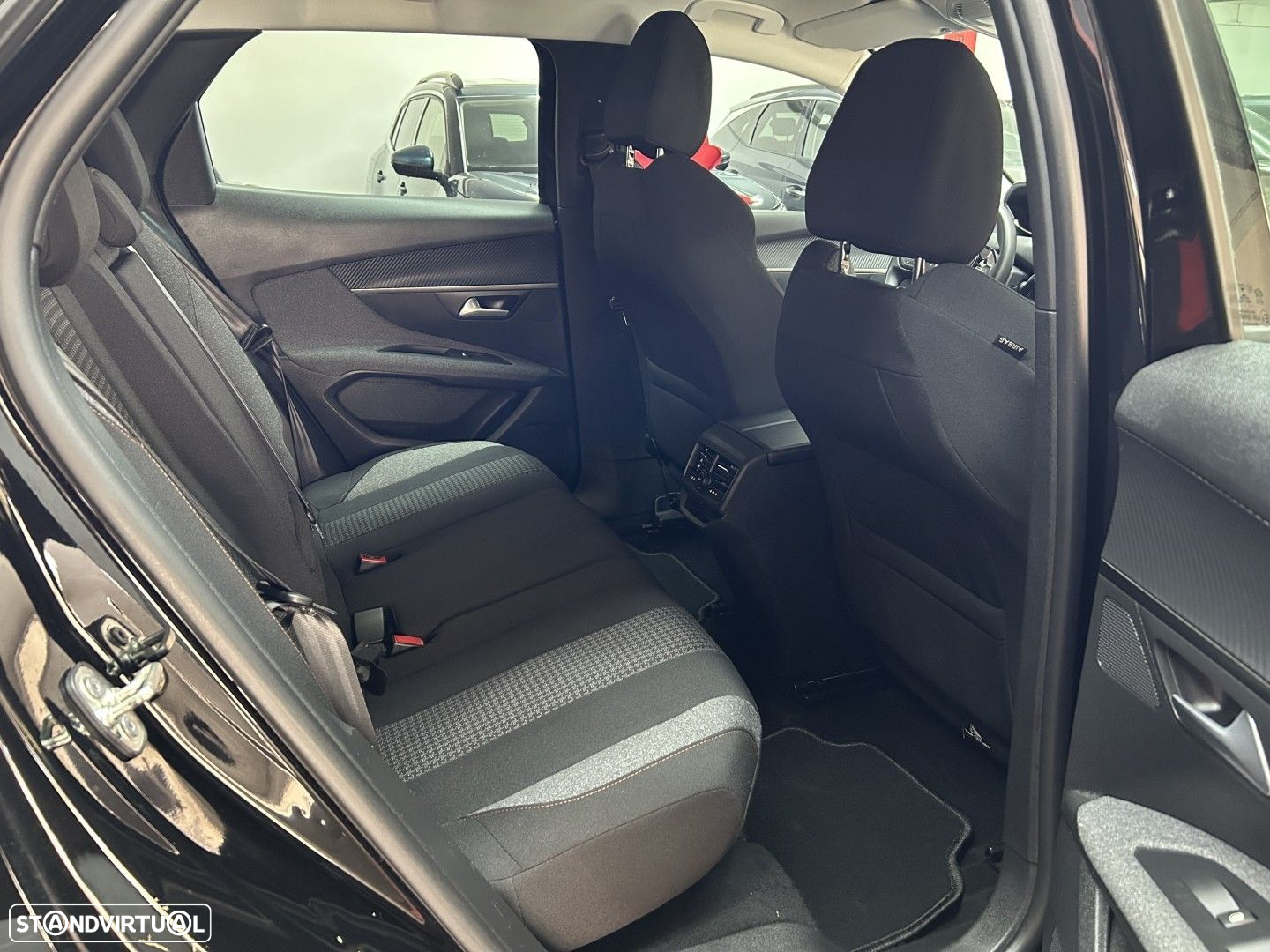 Peugeot 3008 1.2 PureTech Active - 17