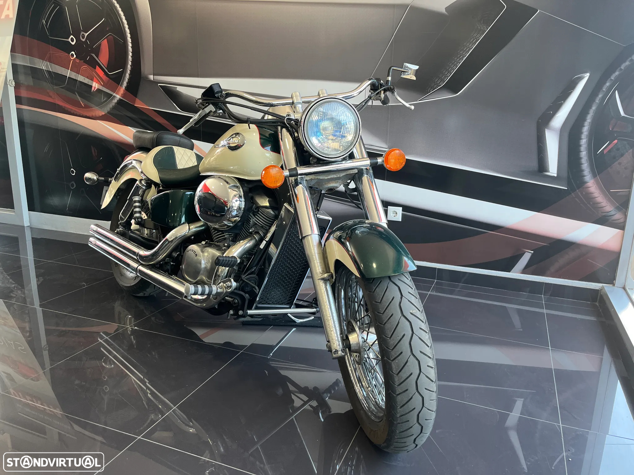 Honda Shadow 750 American Classic Edition - 2