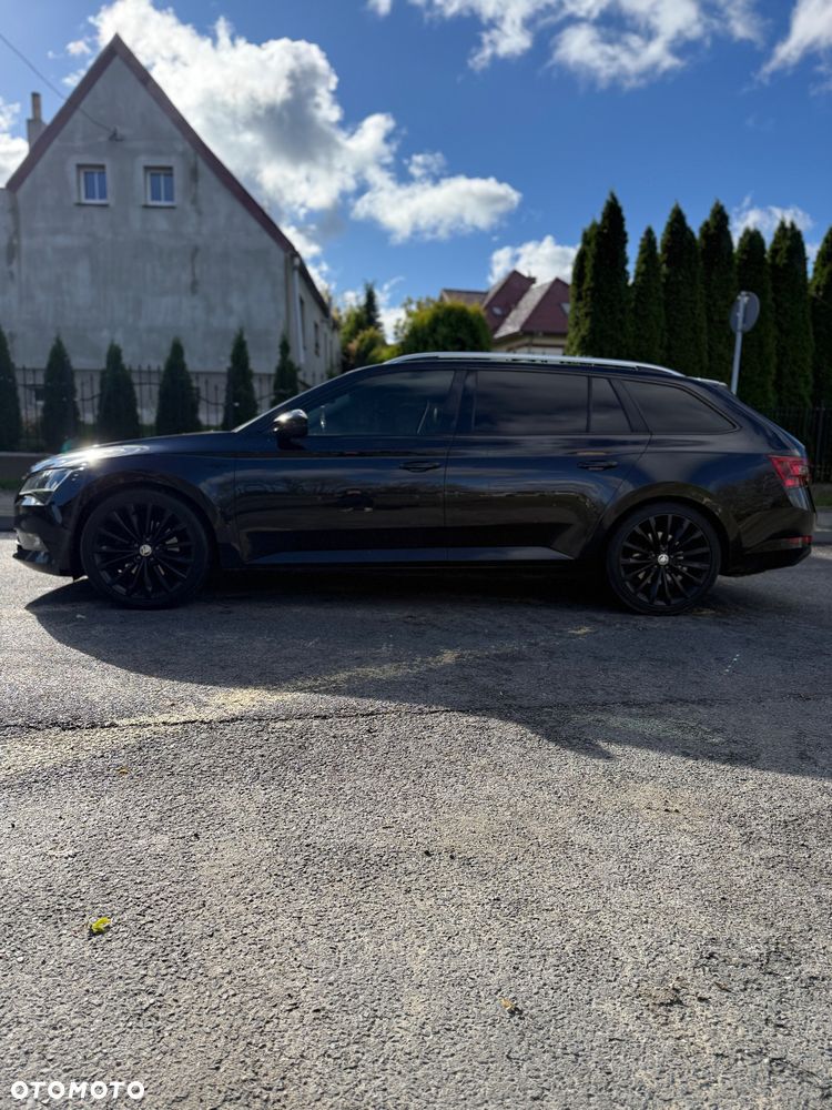 Skoda Superb 2.0 TDI DSG SportLine - 12