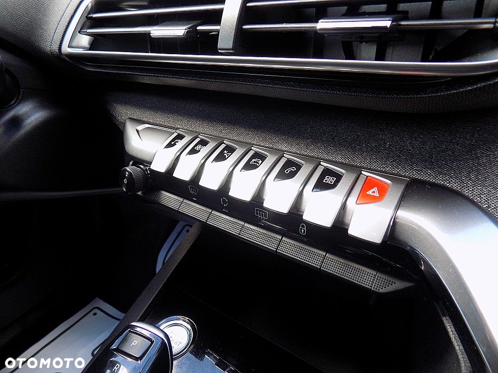 Peugeot 5008 1.5 BlueHDi GT Pack S&S EAT8 - 17