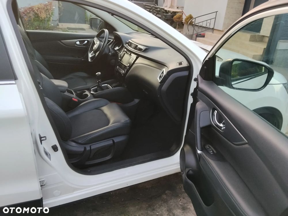 Nissan Qashqai 1.3 DIG-T N-Connecta - 5