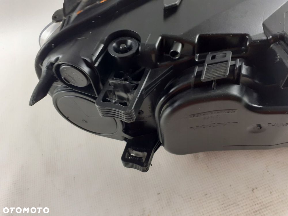 Lampa lewa przód Volvo XC70 V70 S80 zwykła 2007-13 - 5