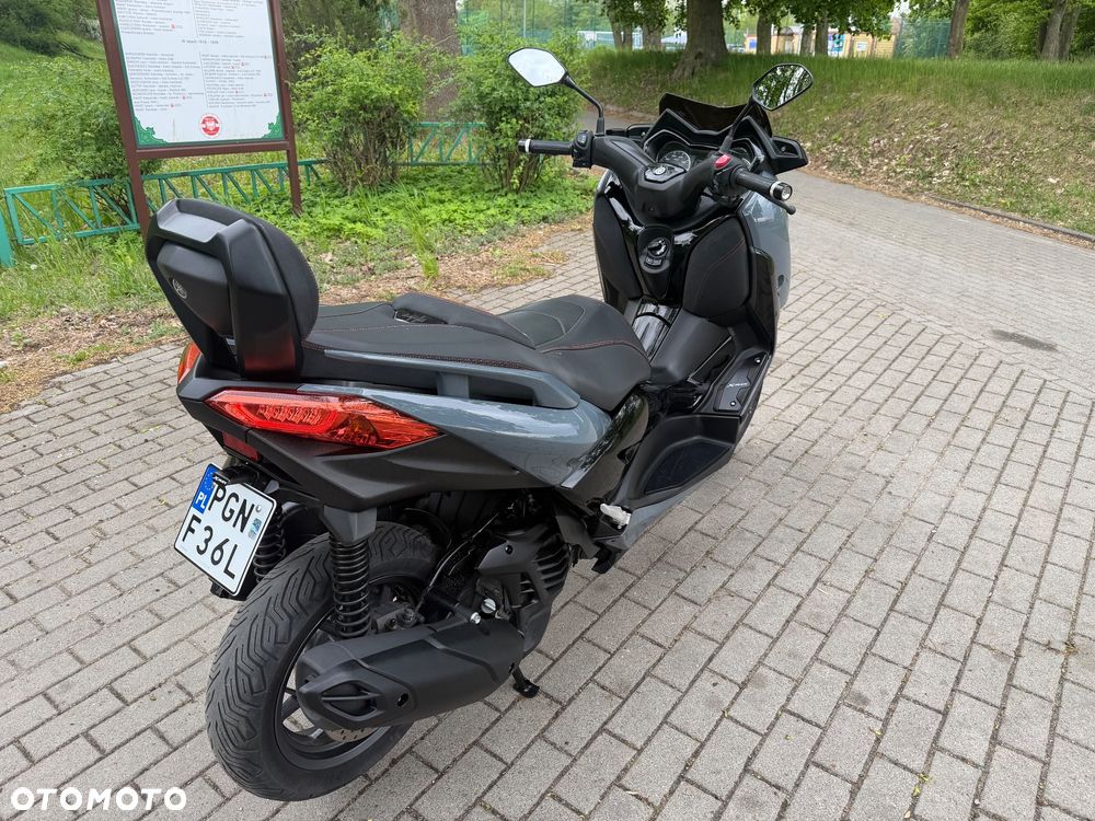 Yamaha X-max - 4