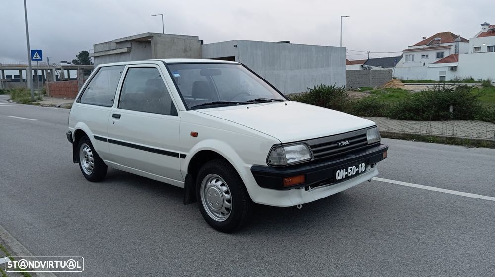 Toyota Starlet 1.0 - 12