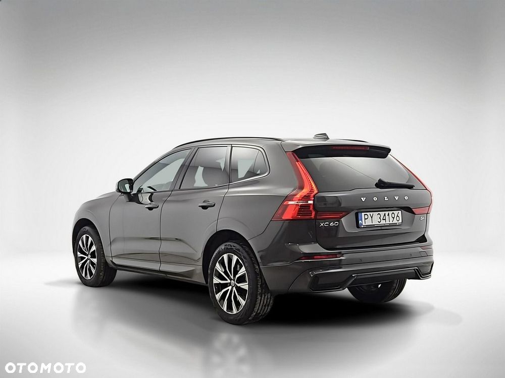 Volvo XC 60 B4 D AWD Plus Dark - 3