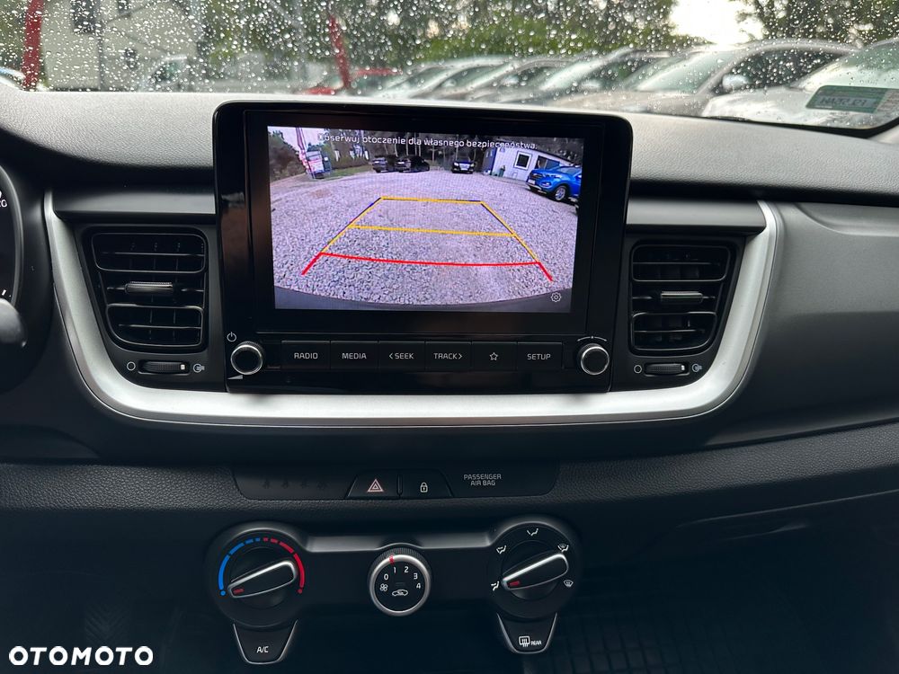 Kia Stonic 1.2 L - 16